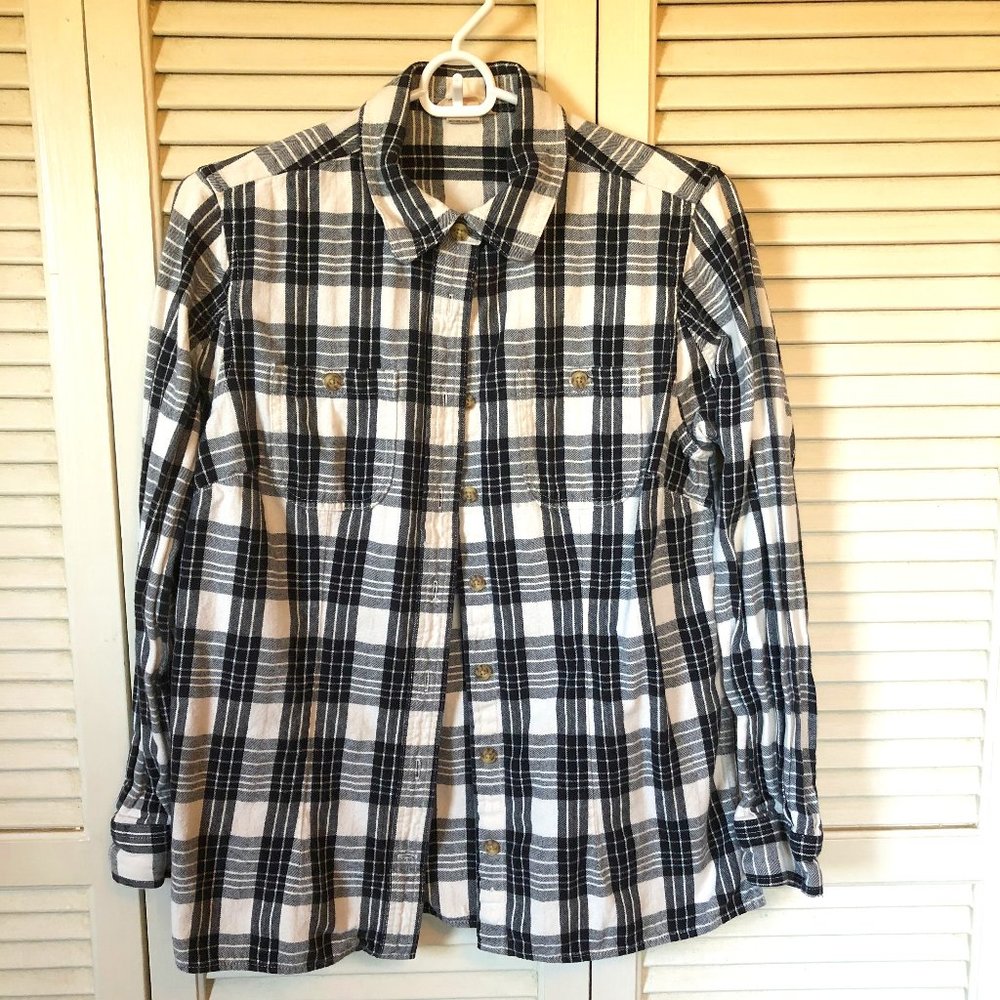 Women's free swinging flannel Duluth shirt